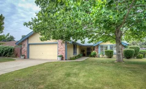 1170 Edgewood Dr, Redding, CA 96003 photo 1