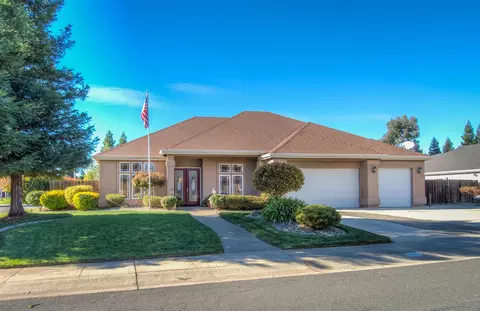 4592 Blue Creek Dr, Redding, CA 96002 photo 1