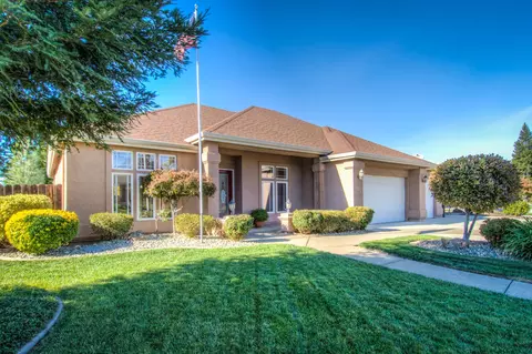 4592 Blue Creek Dr, Redding, CA 96002 photo 3