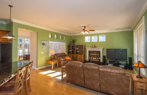 4592 Blue Creek Dr, Redding, CA 96002 photo 7