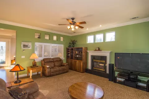 4592 Blue Creek Dr, Redding, CA 96002 photo 6