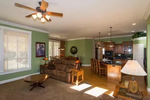 4592 Blue Creek Dr, Redding, CA 96002 photo 9