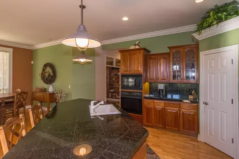 4592 Blue Creek Dr, Redding, CA 96002 photo 14