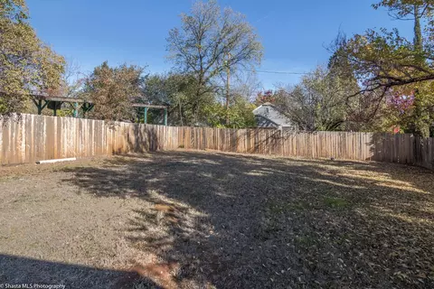 1617 Willis St, Redding, CA 96001 photo 14