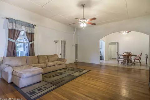 1617 Willis St, Redding, CA 96001 photo 3