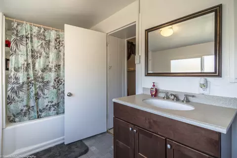 1617 Willis St, Redding, CA 96001 photo 8