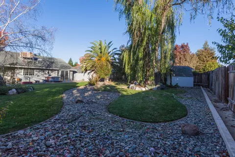 1663 Hominy Way, Redding, CA 96003 photo 33