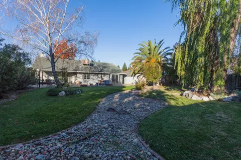 1663 Hominy Way, Redding, CA 96003 photo 32