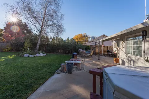 1663 Hominy Way, Redding, CA 96003 photo 30