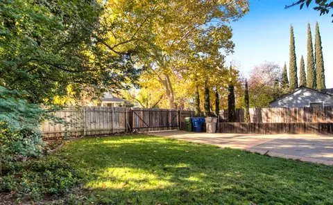 2366 Placer St, Redding, CA 96001 photo 28