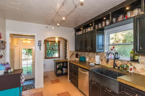 2366 Placer St, Redding, CA 96001 photo 10