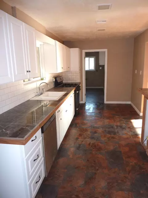 6121 Balls Ferry Rd, Anderson, CA 96007 photo 6