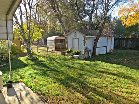 18565 Lloyd Ln, Anderson, CA 96007 photo 10