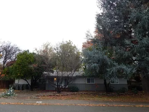 2151 Athens Ave, Redding, CA 96001 photo 3