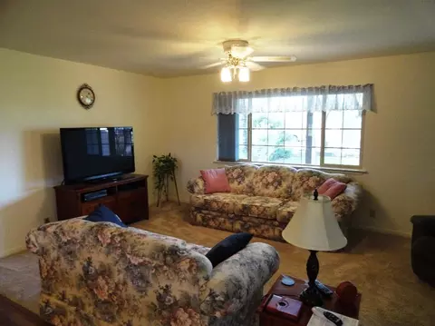 21433 Valley Oak Rd, Redding, CA 96003 photo 7