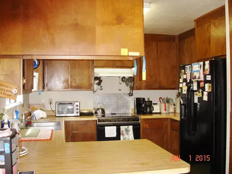 1055 Dara Ct, Redding, CA 96003 photo 6