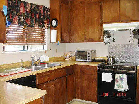 1055 Dara Ct, Redding, CA 96003 photo 7