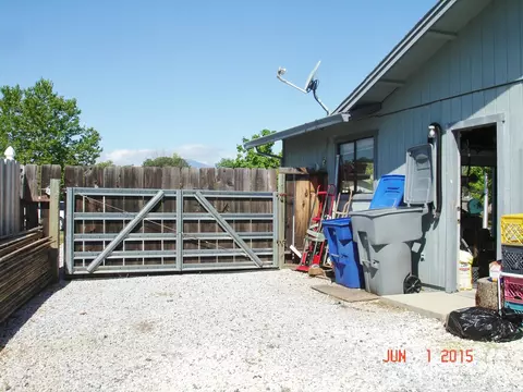 1055 Dara Ct, Redding, CA 96003 photo 19