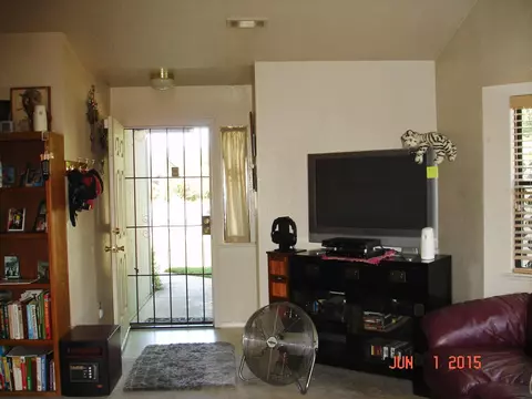 1055 Dara Ct, Redding, CA 96003 photo 4