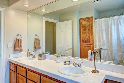 2646 Dawnridge Dr, Redding, CA 96001 photo 13