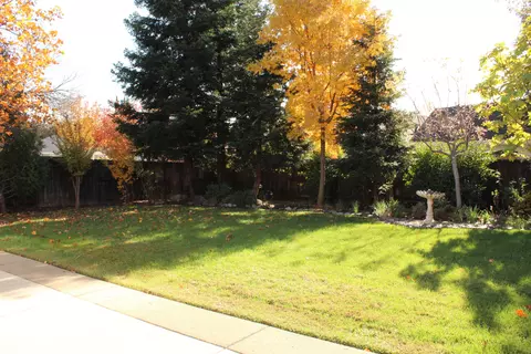 2977 Henrys Fork Dr, Redding, CA 96002 photo 7
