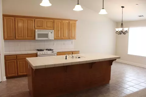 2977 Henrys Fork Dr, Redding, CA 96002 photo 4