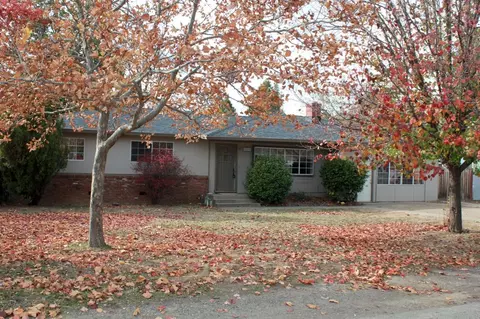 5800 E Bonnyview Rd, Redding, CA 96001 photo 1