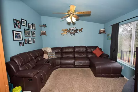21560 Squaw Grass Trl, Redding, CA 96003 photo 10