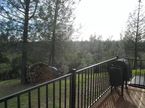 21560 Squaw Grass Trl, Redding, CA 96003 photo 19