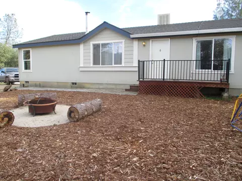 21560 Squaw Grass Trl, Redding, CA 96003 photo 1
