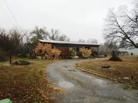 18555 Old Oasis Rd, Redding, CA 96003 photo 1