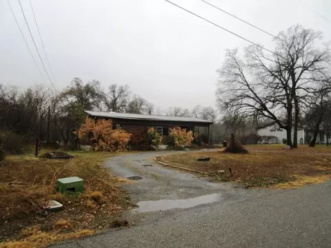 18555 Old Oasis Rd, Redding, CA 96003 photo 2