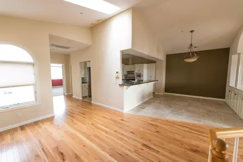 869 Cherryhill Trl, Redding, CA 96003 photo 5
