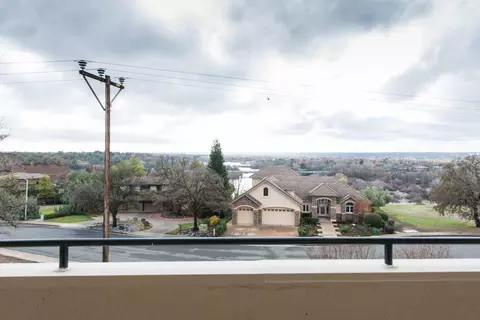 869 Cherryhill Trl, Redding, CA 96003 photo 17