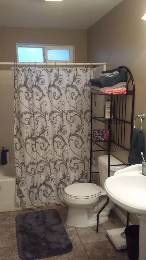 1074 East St, Redding, CA 96001 photo 7