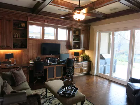 6143 Riverside Dr, Redding, CA 96001 photo 12