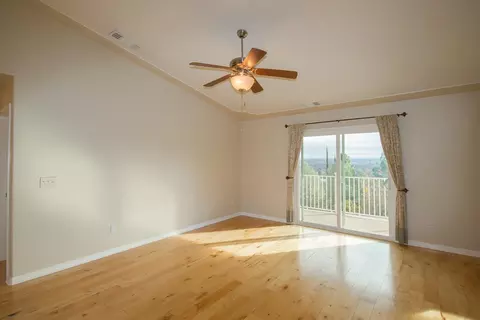 4639 Memory Ln, Redding, CA 96001 photo 18