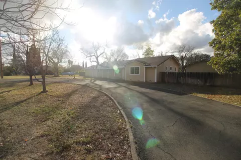 3260 Cockerill Dr, Redding, CA 96002 photo 1