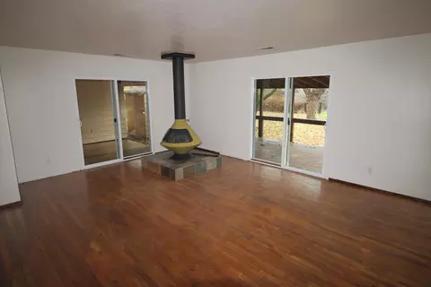 3260 Cockerill Dr, Redding, CA 96002 photo 4