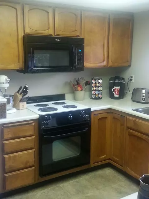 910 Chamise Way, Redding, CA 96002 photo 9