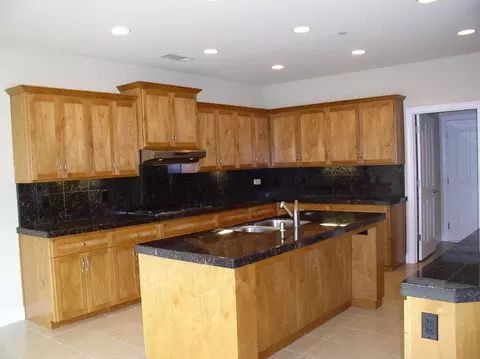 7503 Robles Dr, Redding, CA 96002 photo 3