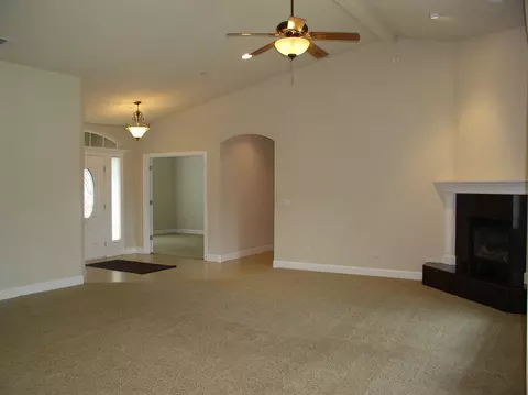 7503 Robles Dr, Redding, CA 96002 photo 8