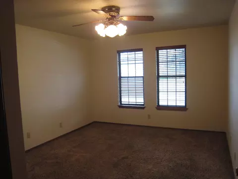 1865 El Verano St, Redding, CA 96002 photo 11