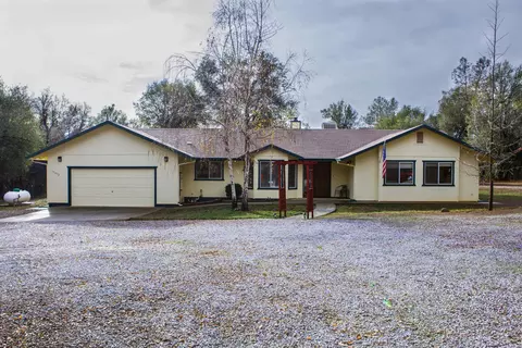 13452 Grizzly Way, Redding, CA 96003 photo 1