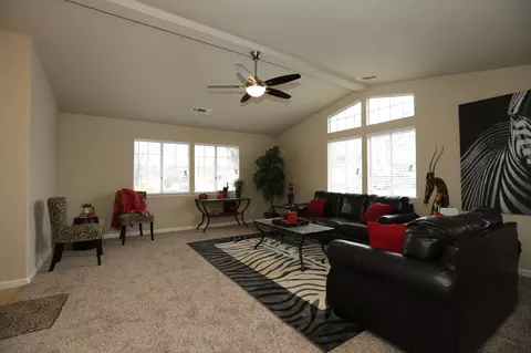 2700 Flagstone Ct, Anderson, CA 96007 photo 3