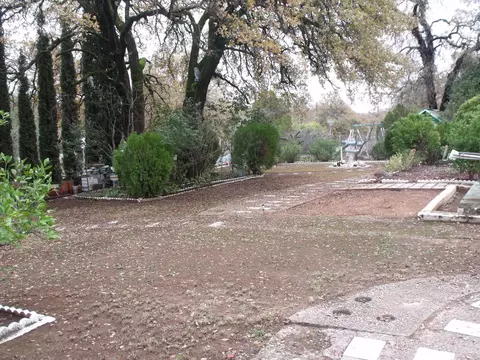 1674 Green St, Redding, CA 96003 photo 14