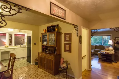 1253 Almond Ave, Redding, CA 96001 photo 25