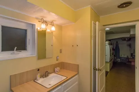1253 Almond Ave, Redding, CA 96001 photo 46