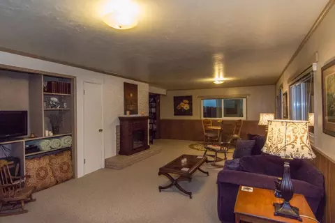1253 Almond Ave, Redding, CA 96001 photo 39
