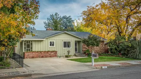 1253 Almond Ave, Redding, CA 96001 photo 2